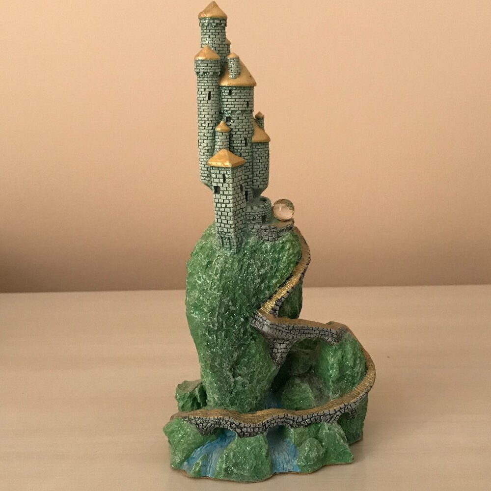 Enchanted Kingdoms “Emerald Castle” Figurine - Picture 4 of 6